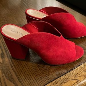 NEW Abound faux suede heels